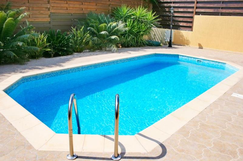 Sublimez votre jardin avec un am&eacute;nagement de piscine &agrave; Metzervisse